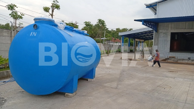 Sistem STP tank rumah sakit modern berbahan fiberglass untuk pengolahan air limbah domestik
