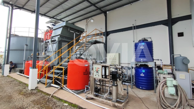 Sistem IPAL Kawasan Industri yang direncanakan secara profesional dengan tangki fiber